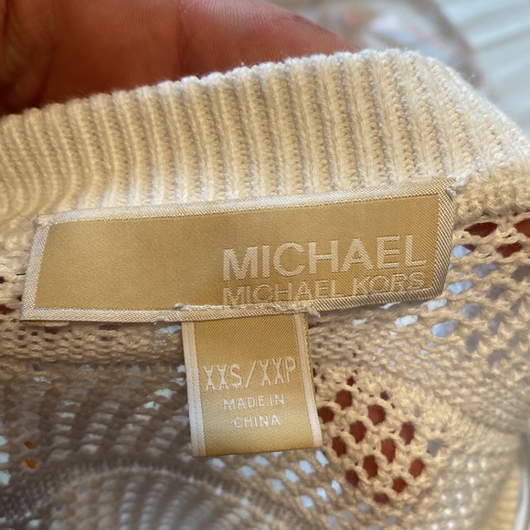 Michael Kors Knit V-neck Sweater - Picture 9 of 11